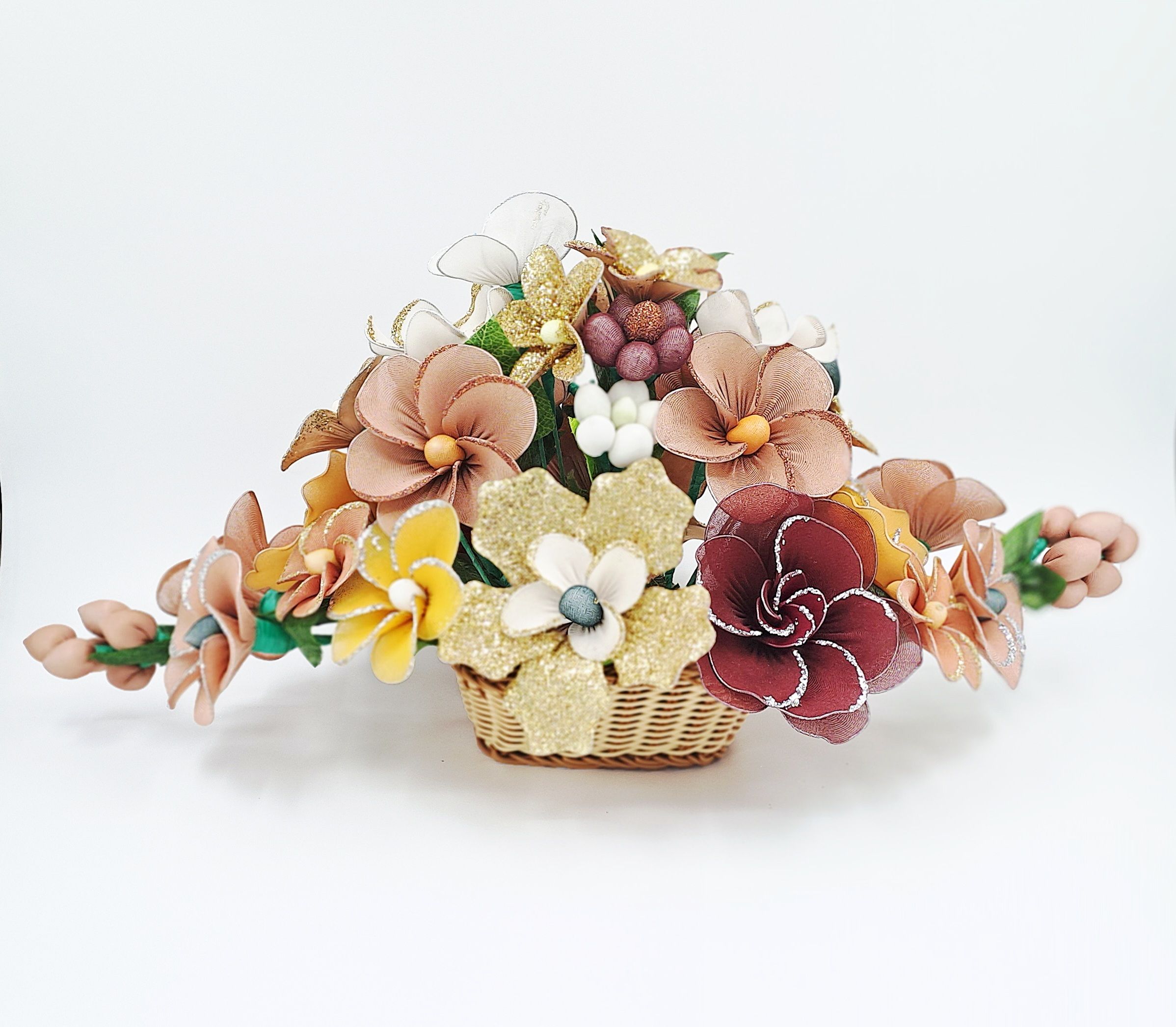 Bouquet de fleurs artisanal beige