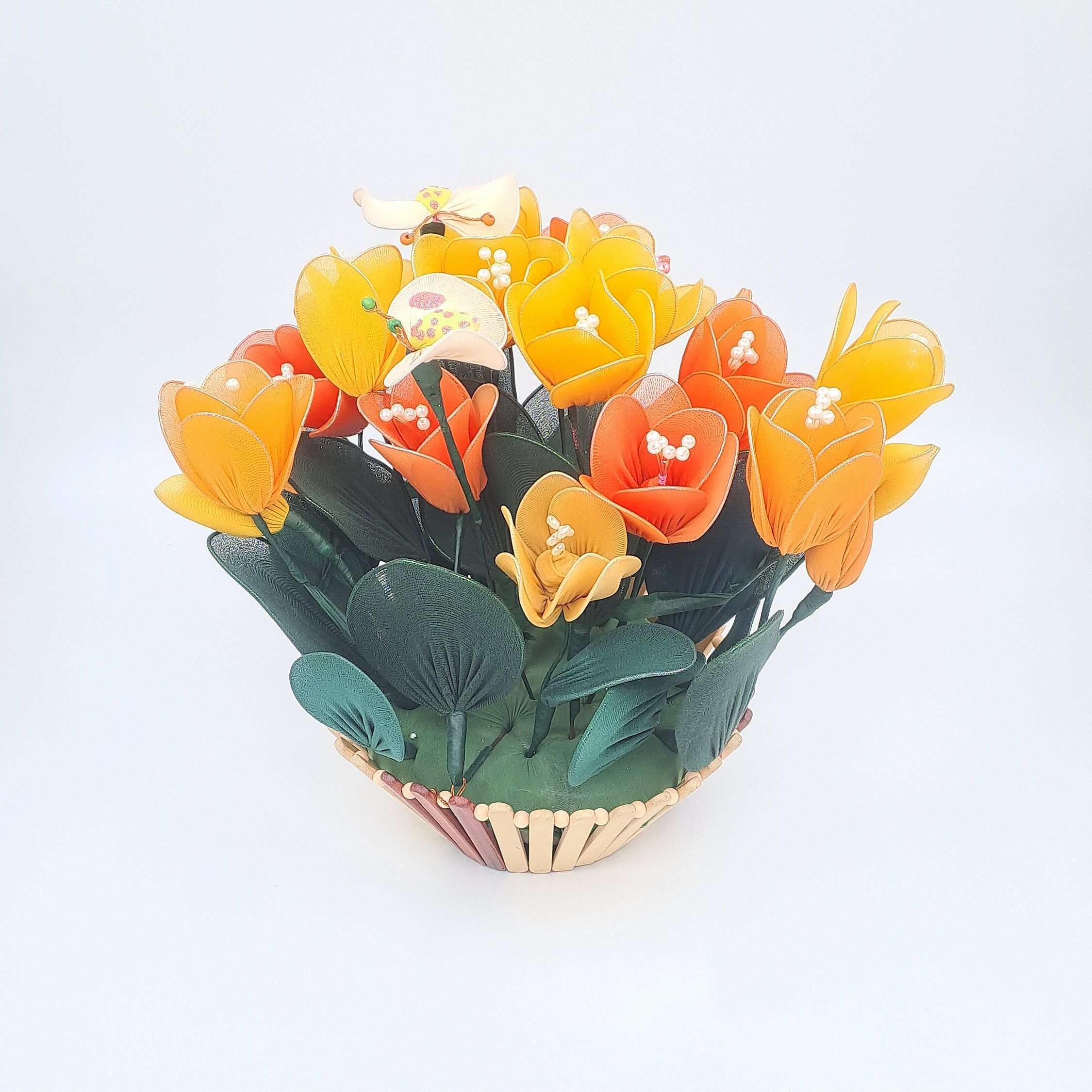 Bouquet de fleurs artisanal jaune et orange